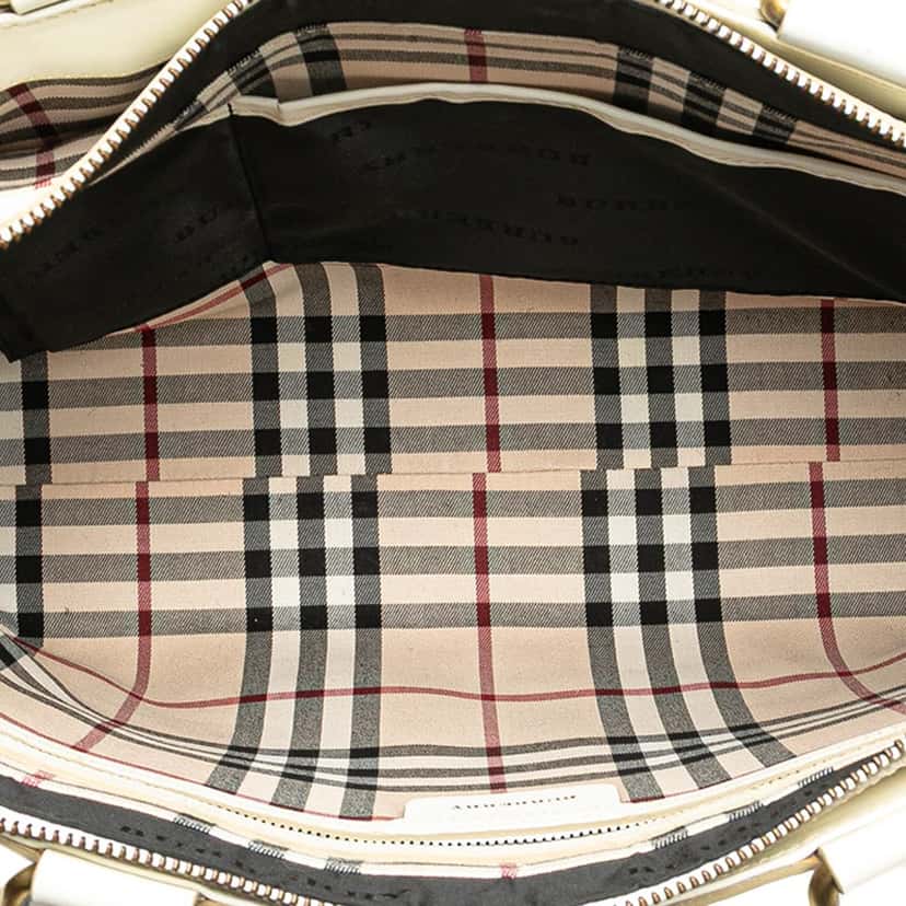 Burberry Leather Handbag White Leather Good condition - Model View