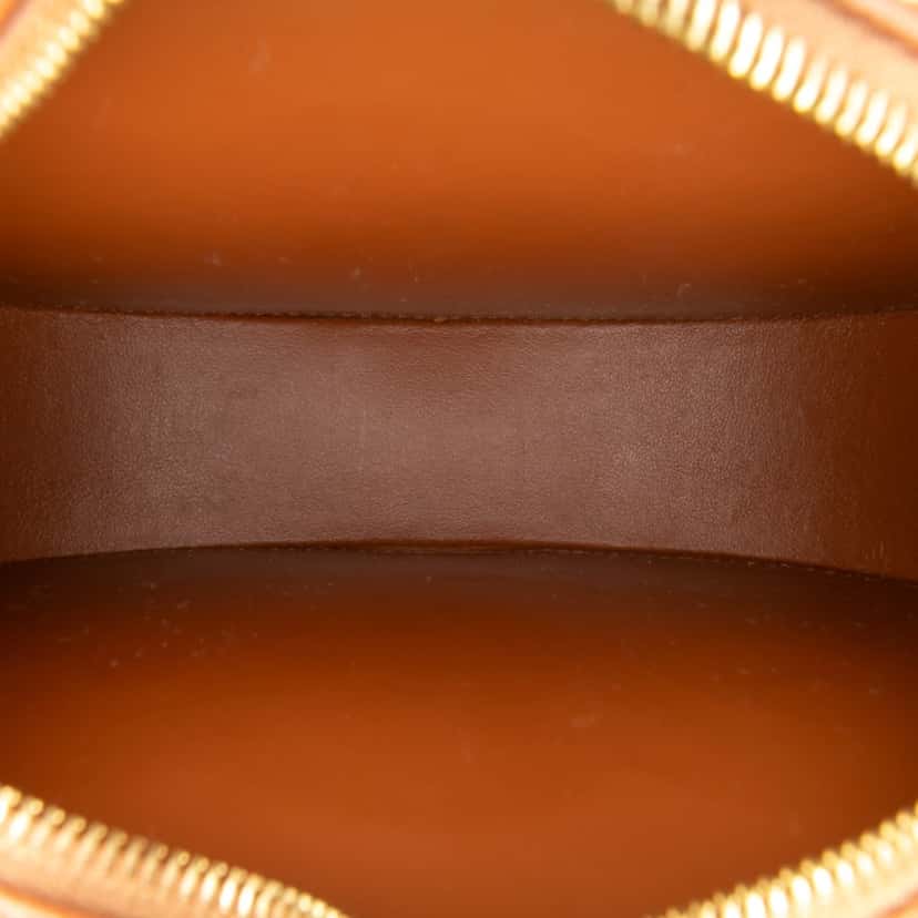Celine Small Calfskin Cuir Triomphe Oval Crossbody Brown Leather Good condition - Model View