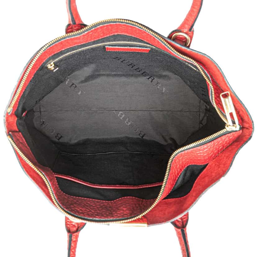 Burberry Embossed Leather Dewsbury Satchel Red Leather Good condition - Model View