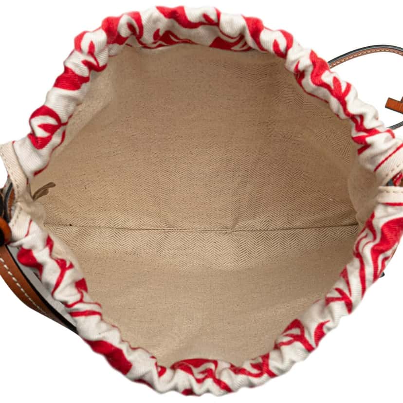 Loewe William de Morgan Small Anagram Canvas Drawstring Crossbody White Canvas Good condition - Model View