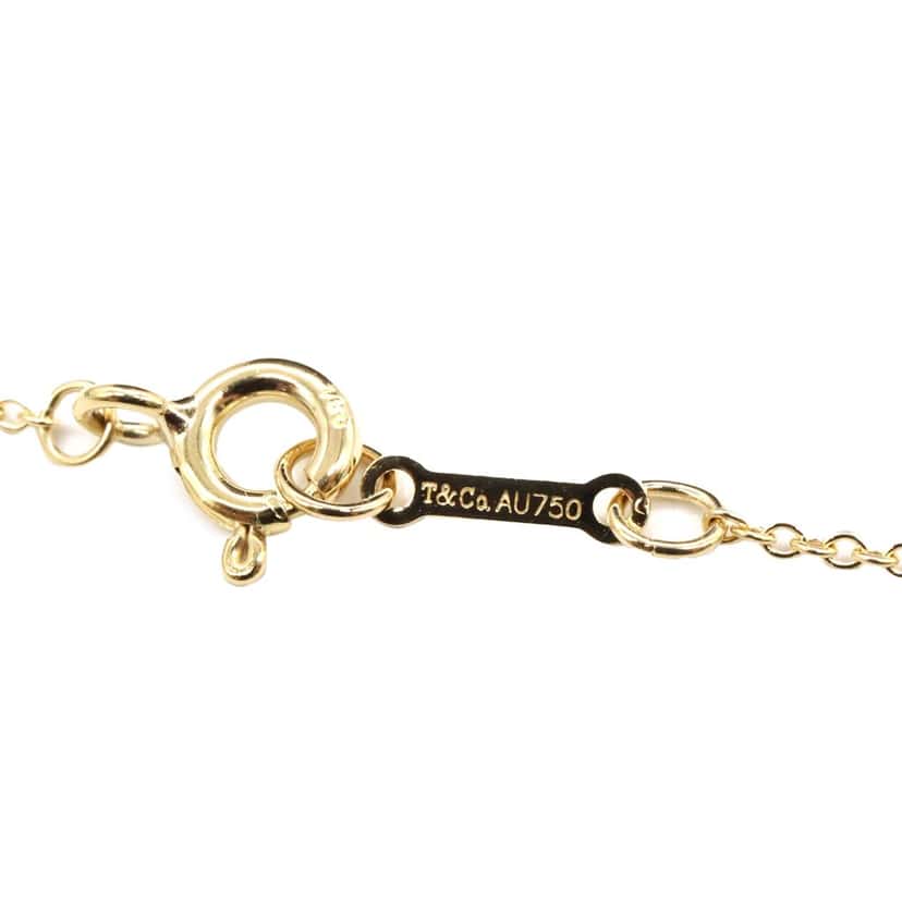 Tiffany & Co 18K Yellow Gold Paloma Picasso Loving Heart Necklace Gold Gold Good condition - Model View