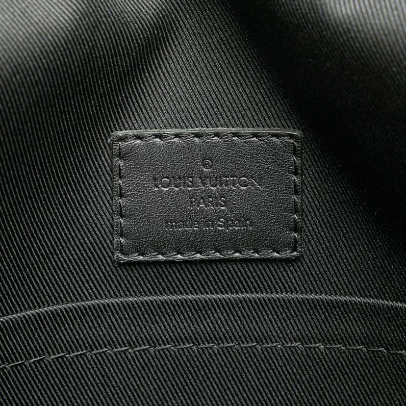 Louis Vuitton Damier Infini District PM Blue Leather Very good condition - Box View