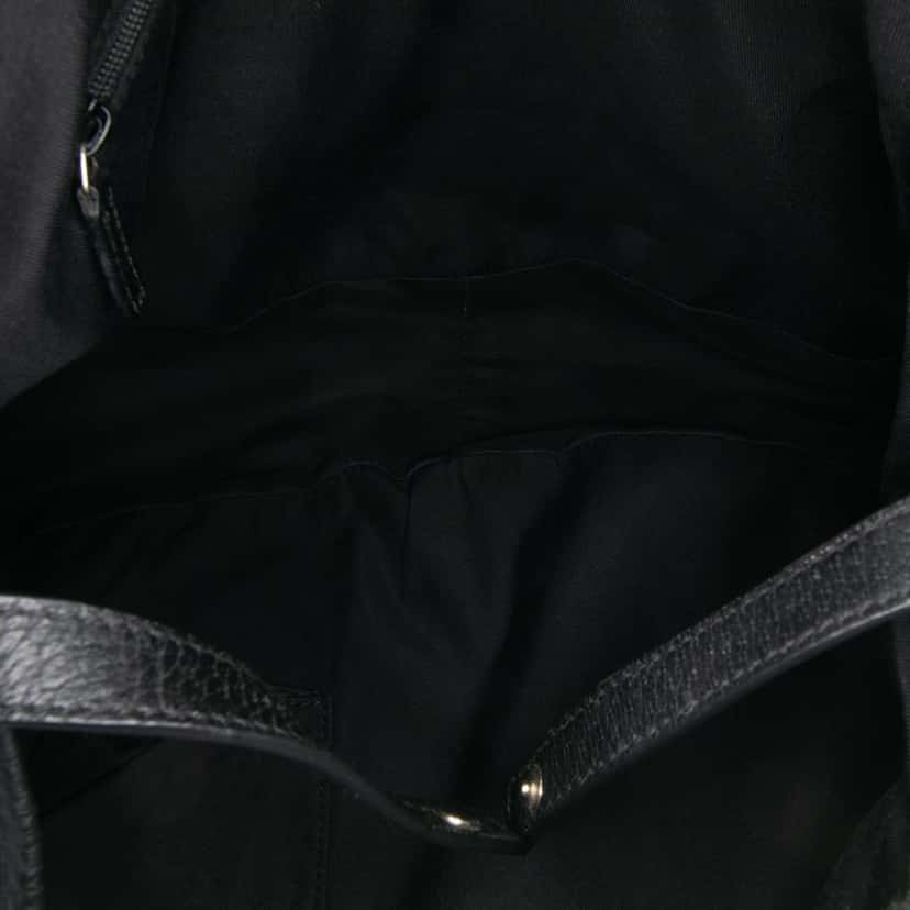 Gucci GG Canvas Abbey D Ring Tote Black Canvas Good condition - Model View