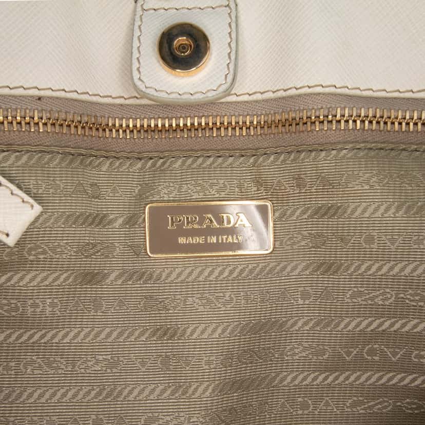 Prada Medium Saffiano Fori Perforated Galleria Tote White Leather Good condition - Box View