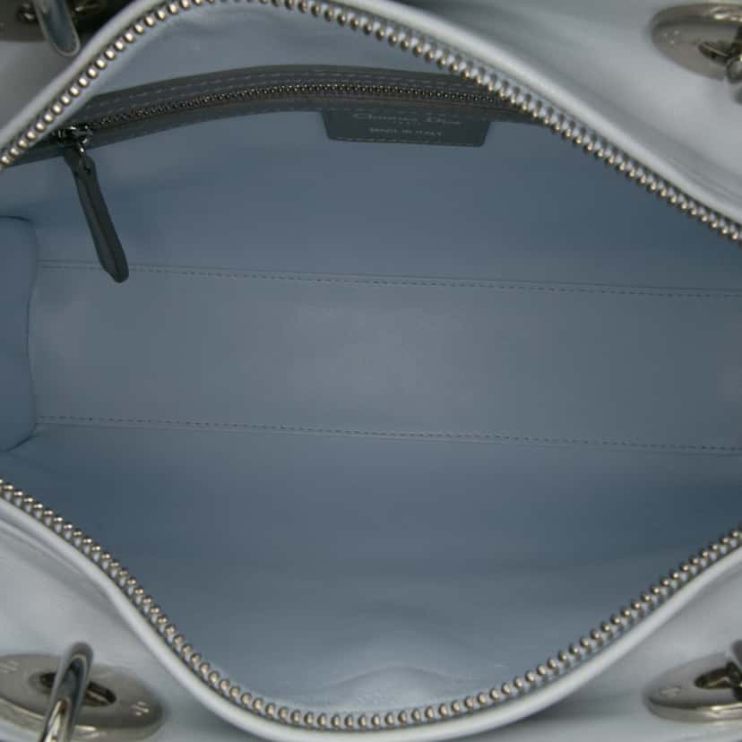 Dior Large Bicolor Lambskin Cannage Lady Dior Pink Leather Good condition - Model View