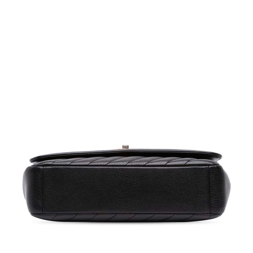 Chanel Medium Diagonal Quilted Goatskin Flap Black Leather Good condition - Inside View