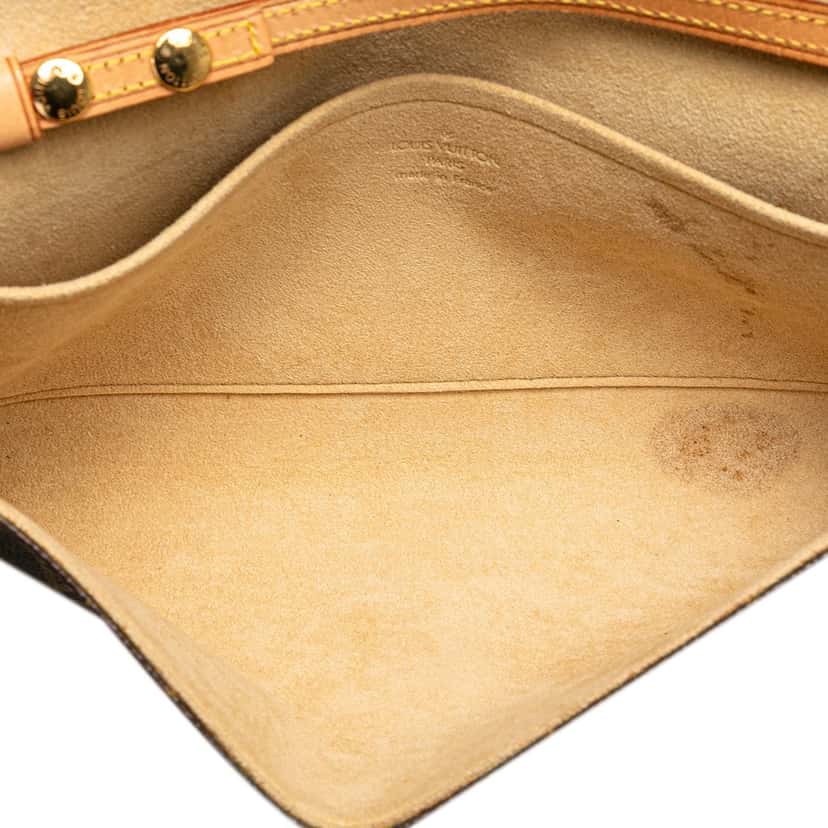 Louis Vuitton Monogram Pochette Twin GM Brown Canvas Good condition - Model View