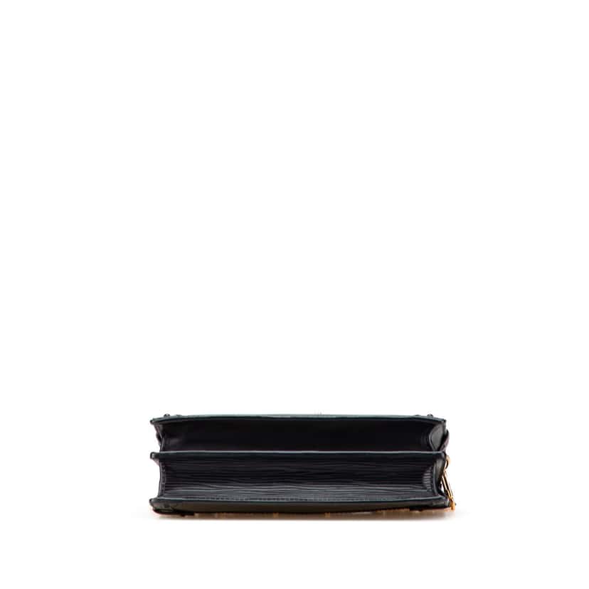 Louis Vuitton Epi Trunk Clutch Black Leather Good condition - Inside View