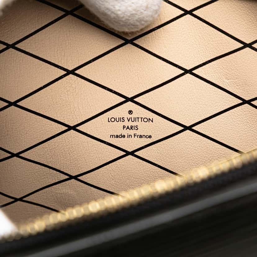 Louis Vuitton Epi Trunk Clutch Black Leather Good condition - Box View