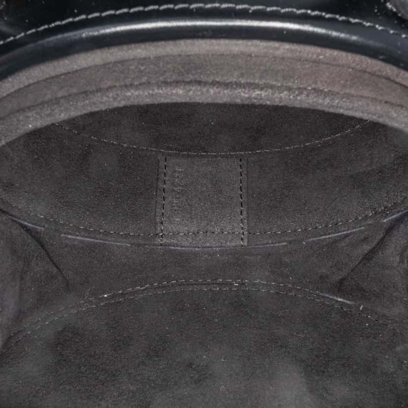 Celine Calfskin Cuir Triomphe Oval Handbag Black Leather Good condition - Model View
