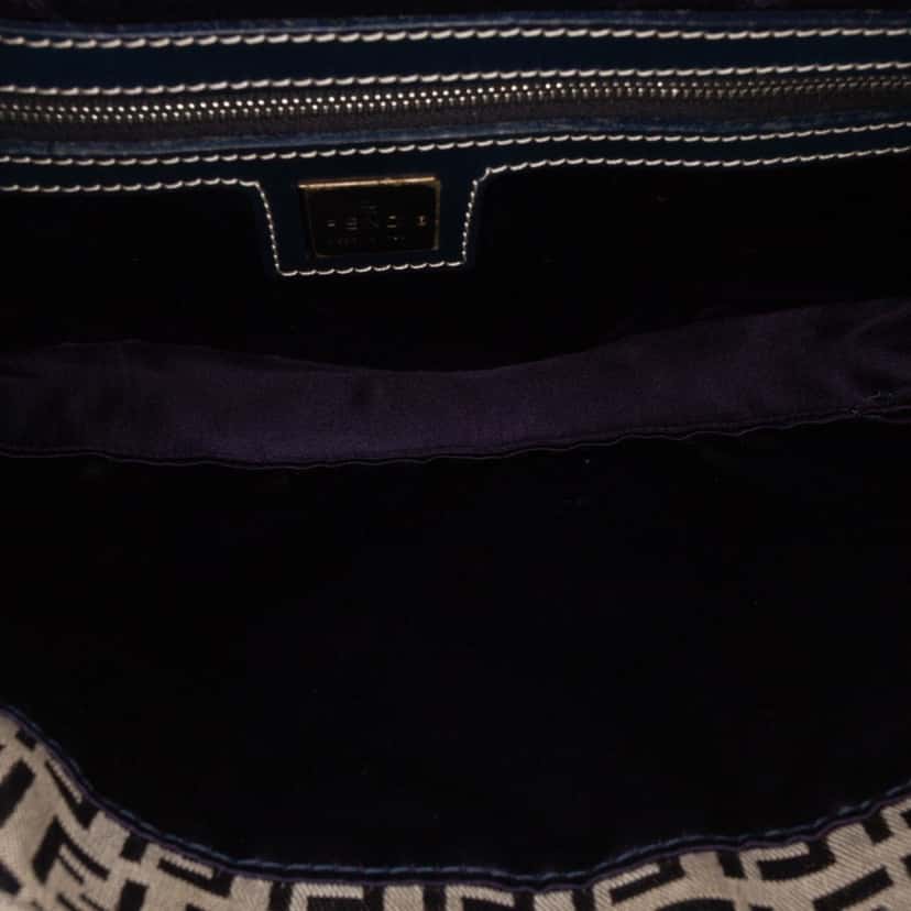Fendi Zucchino Canvas Shoulder Bag Grey Canvas Good condition - Model View