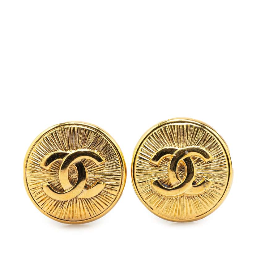 Chanel Gold Plated CC Round Clip on Earrings Gold Metal Good condition - Front View
