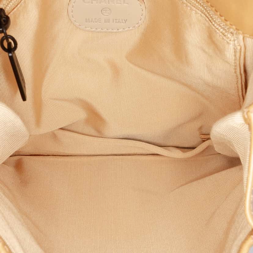 Chanel Lambskin Leather Crossbody Brown Leather Good condition - Model View