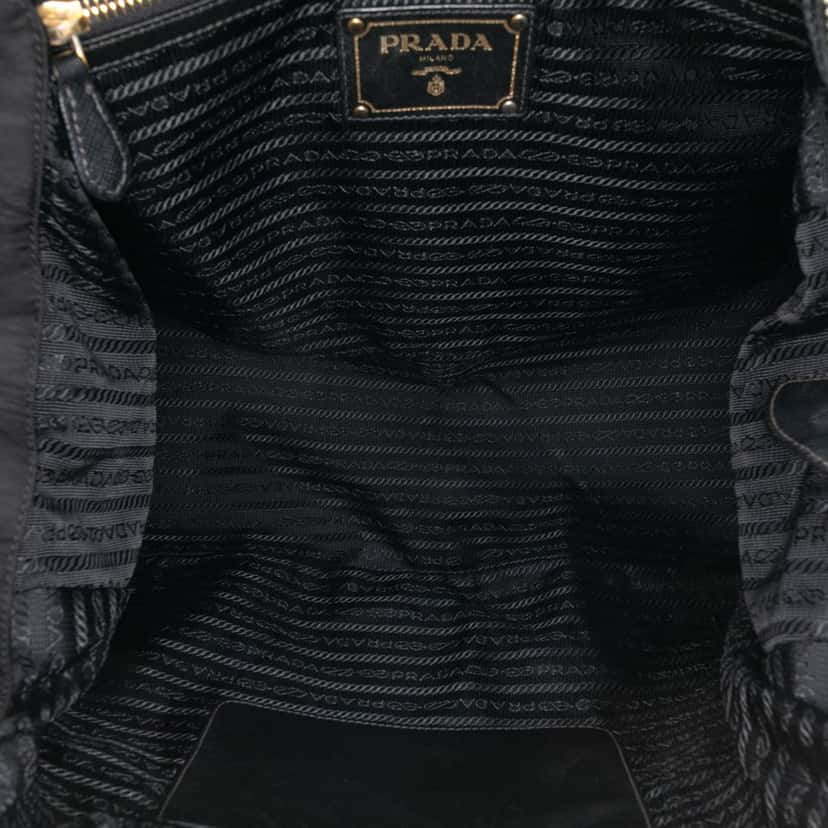 Prada Saffiano Trimmed Tessuto Satchel Black Good condition - Model View