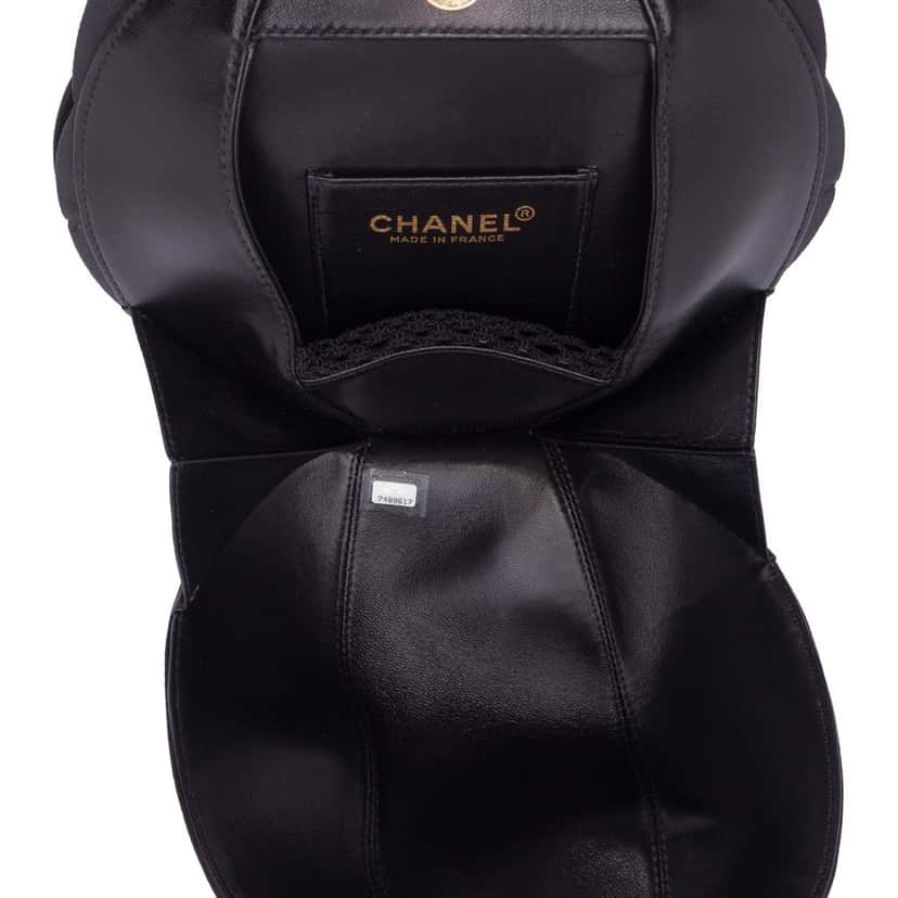 Chanel Lambskin and Satin Camellia Flower Evening Bag Black Leather Good condition - Model View