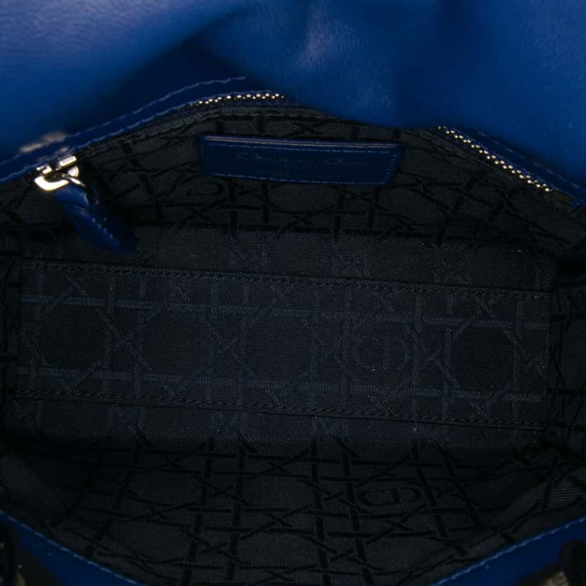 Dior Mini Lambskin Cannage Lady Dior Blue Leather Good condition - Model View