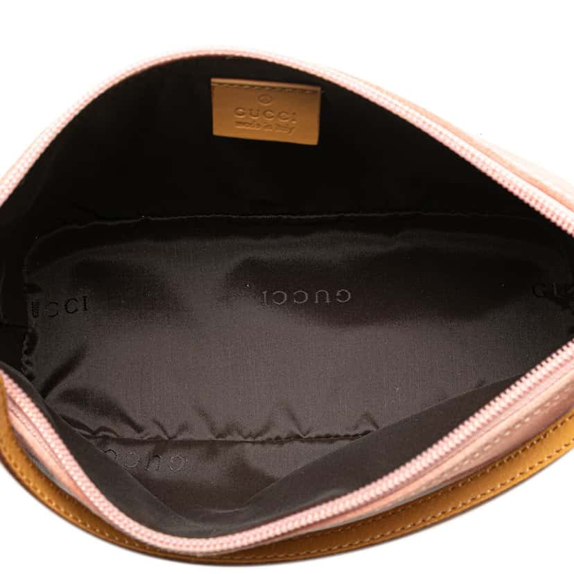 Gucci Suede Boat Pink Leather Good condition - Model View