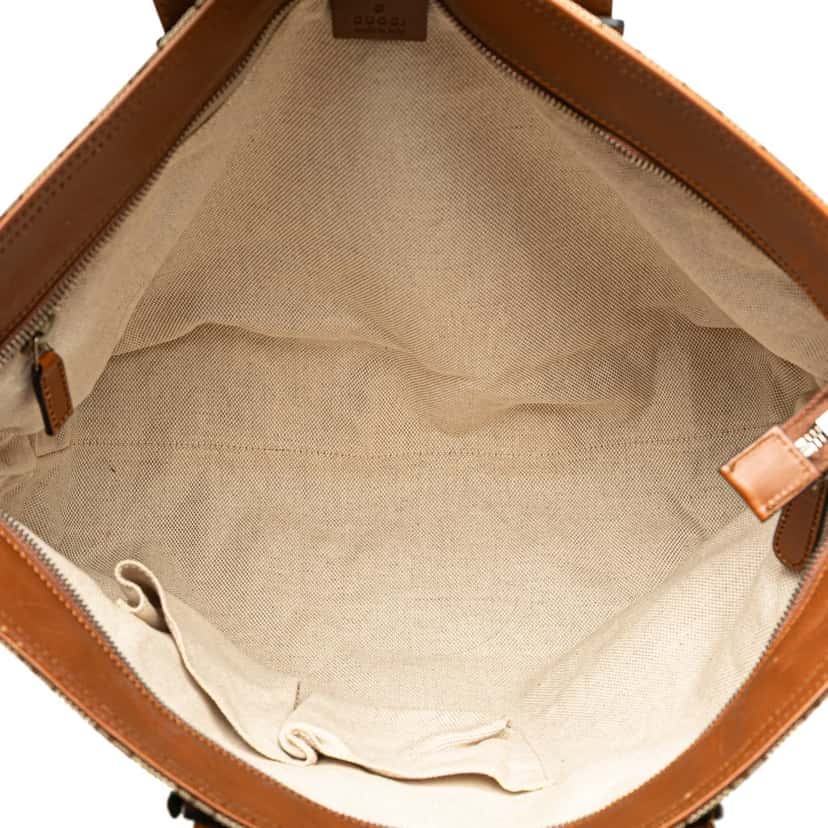 Gucci GG Canvas Tote Brown Canvas Good condition - Model View