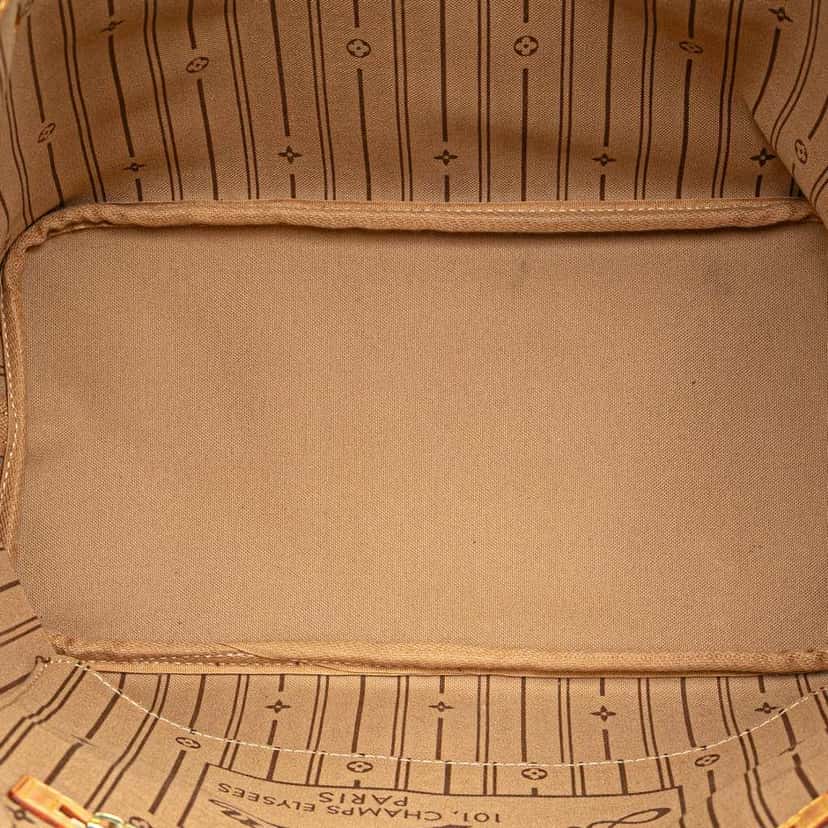 Louis Vuitton Monogram Neverfull MM Brown Canvas Good condition - Model View
