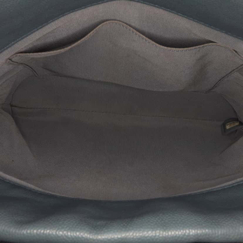 Chanel Medium Quilted Caviar Urban Companion Tote Blue Leather Good condition - Box View