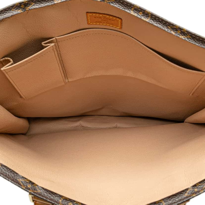 Louis Vuitton Monogram Sac Plat Brown Canvas Fair condition - Model View