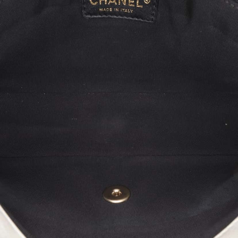 Chanel Medium Bicolor Calfskin Graphic Flap Black Leather Good condition - Model View