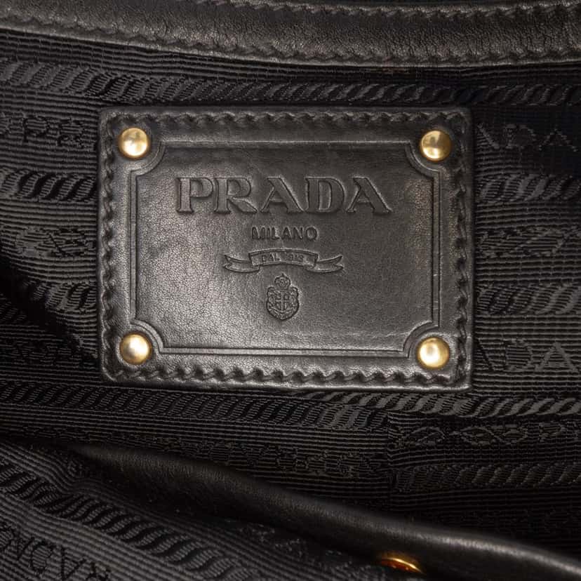 Prada Vitello Daino Side Zip Tote Black Leather Good condition - Box View