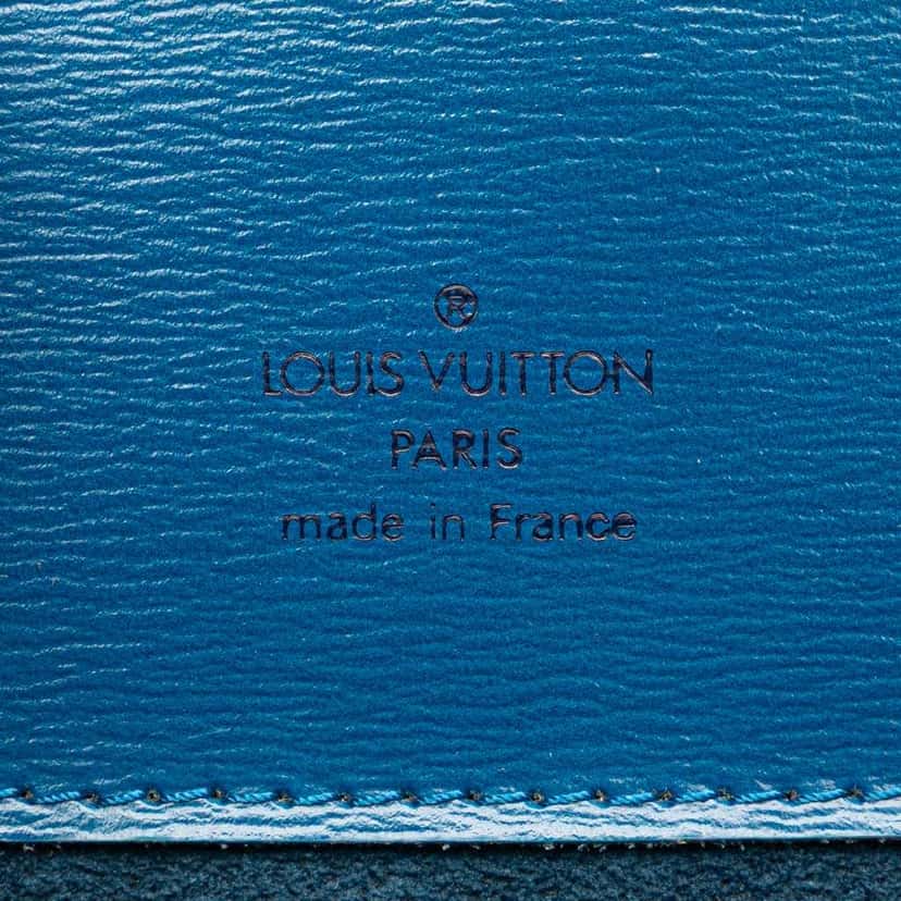 Louis Vuitton Epi Cluny Blue Leather Good condition - Box View