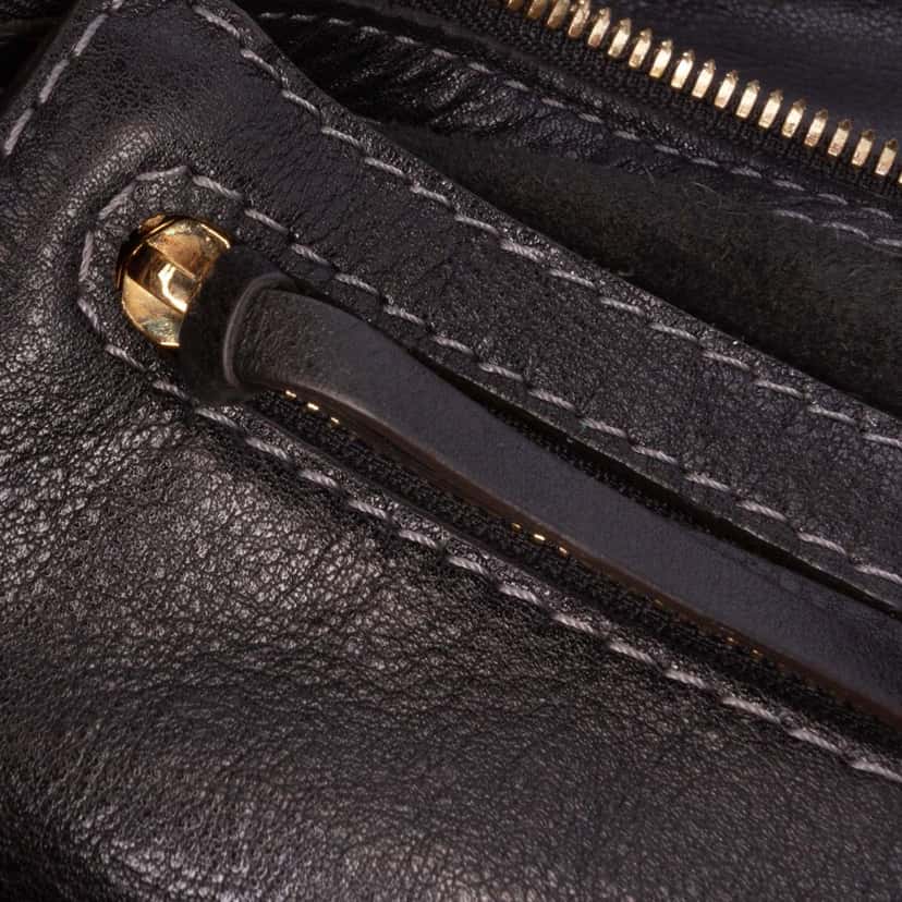 Loewe Leather Hobo Black Leather Good condition - Box View