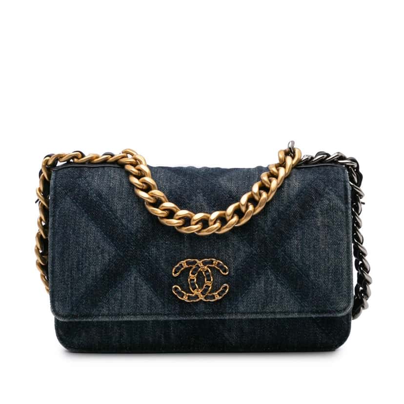 Chanel Denim 19 Flap Wallet On Chain Blue Denim Good condition - Front View