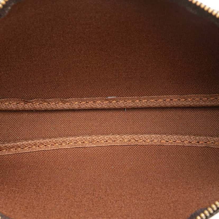 Louis Vuitton Monogram Pochette Accessoires Brown Canvas Fair condition - Model View