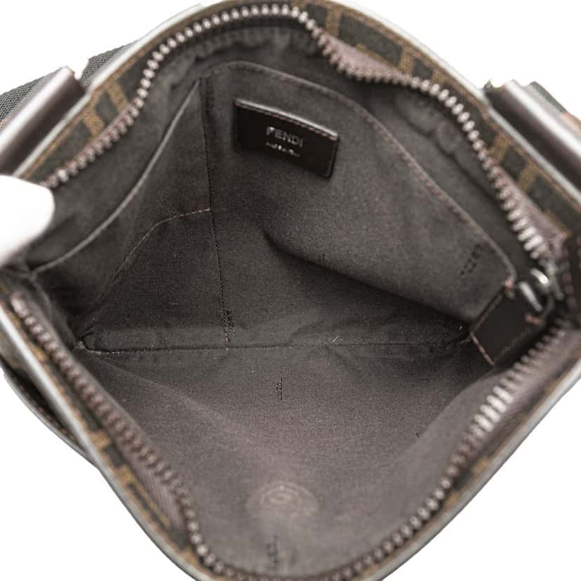 Fendi Zucca Coated Canvas Crossbody Brown Canvas Very good condition - Model View