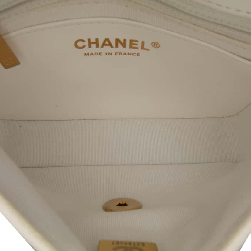 Chanel Mini Square Classic Lambskin Casino Royale Charms Single Flap White Leather Good condition - Model View