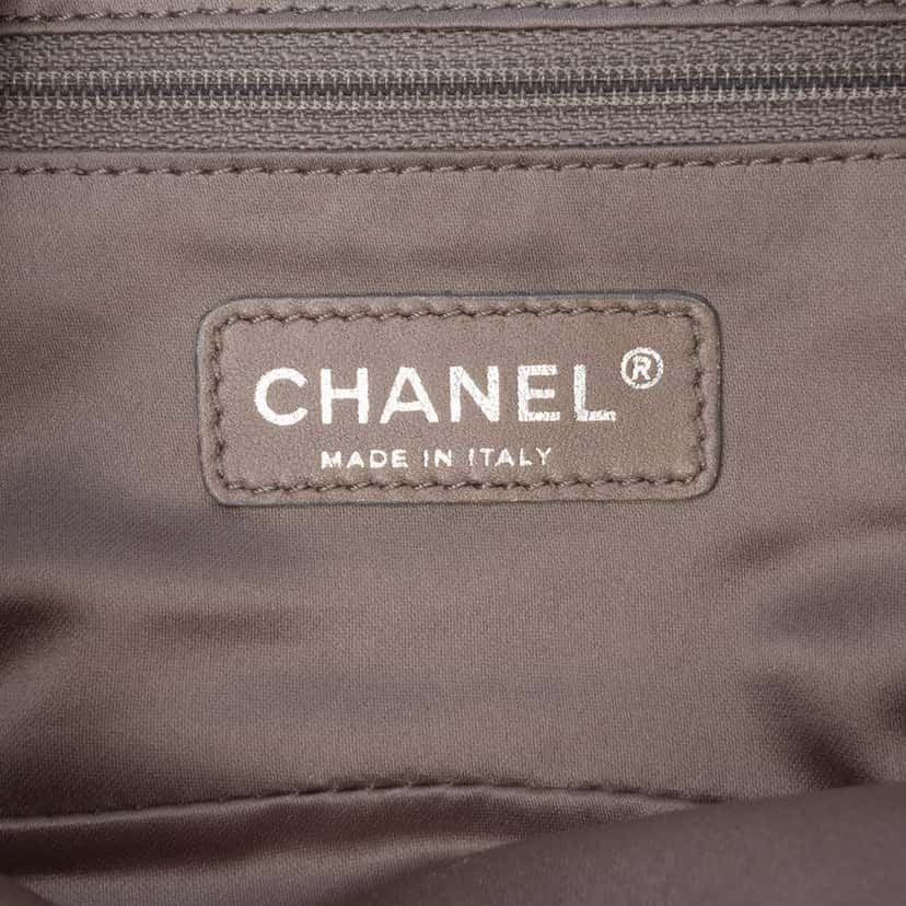 Chanel CC Satin Bow Clutch with Chain Blue Satin Good condition - Box View