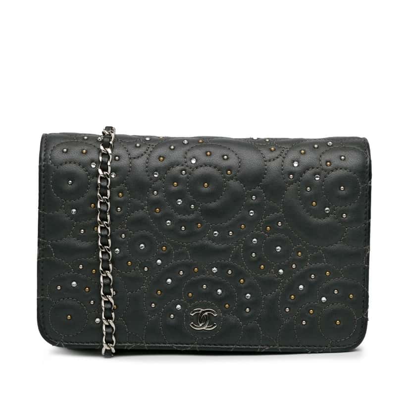 Chanel Studded Calfskin Camellia Wallet On Chain Black Leather Good condition - Front View
