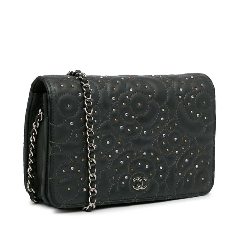 Chanel Studded Calfskin Camellia Wallet On Chain Black Leather Good condition - Back View