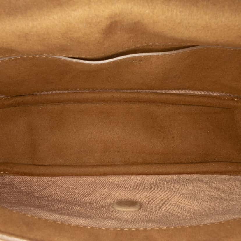 Fendi Zucca Canvas Chain Midi Baguette Brown Canvas Good condition - Model View