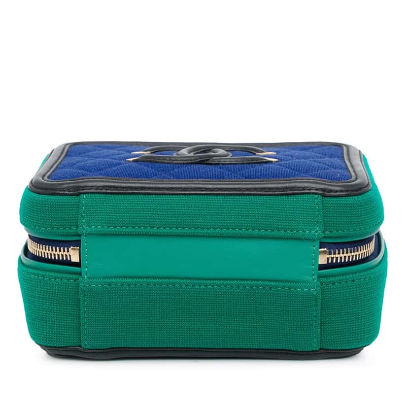 Chanel Small Jersey CC Filigree Vanity Case Blue Cotton Good condition - Model View