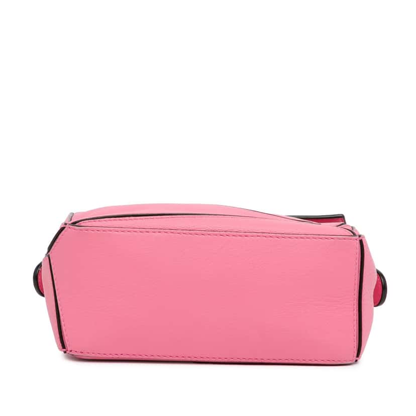 Loewe Mini Calfskin Puzzle Satchel Pink Leather Good condition - Model View