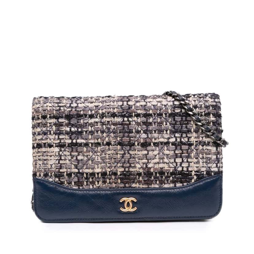 Chanel Quilted Tweed and Calfskin Gabrielle Wallet On Chain Brown Tweed Good condition - Front View