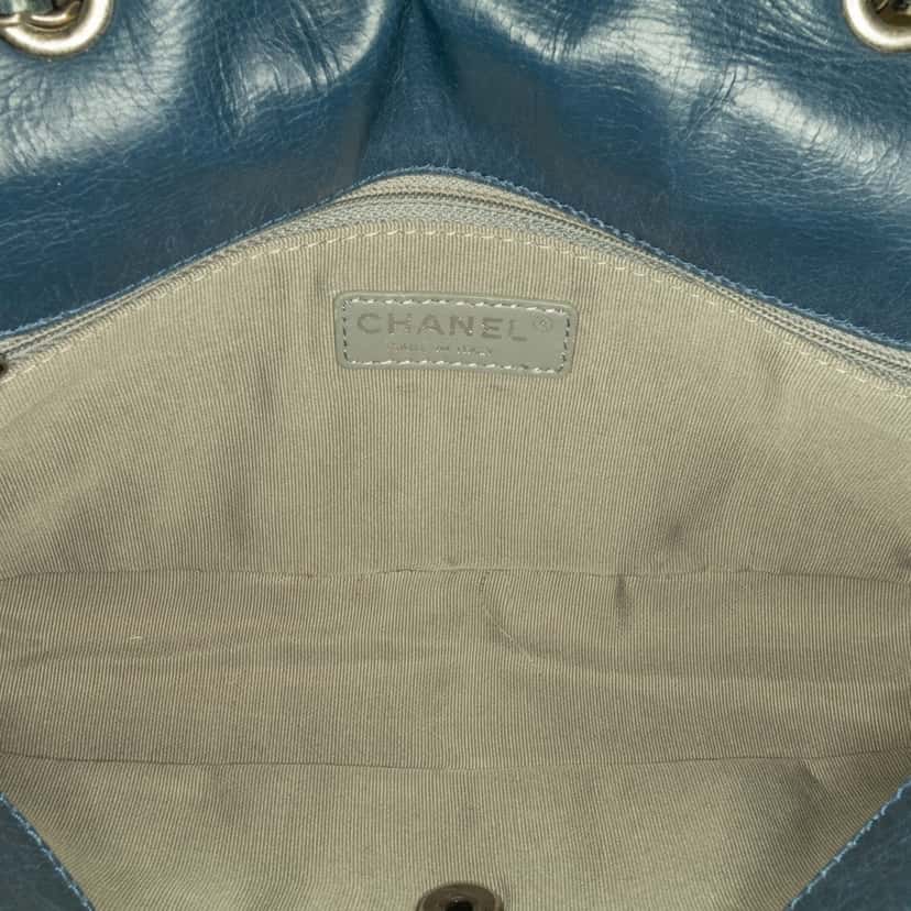Chanel Medium Bicolor Lambskin Graphic Flap Black Leather Good condition - Box View