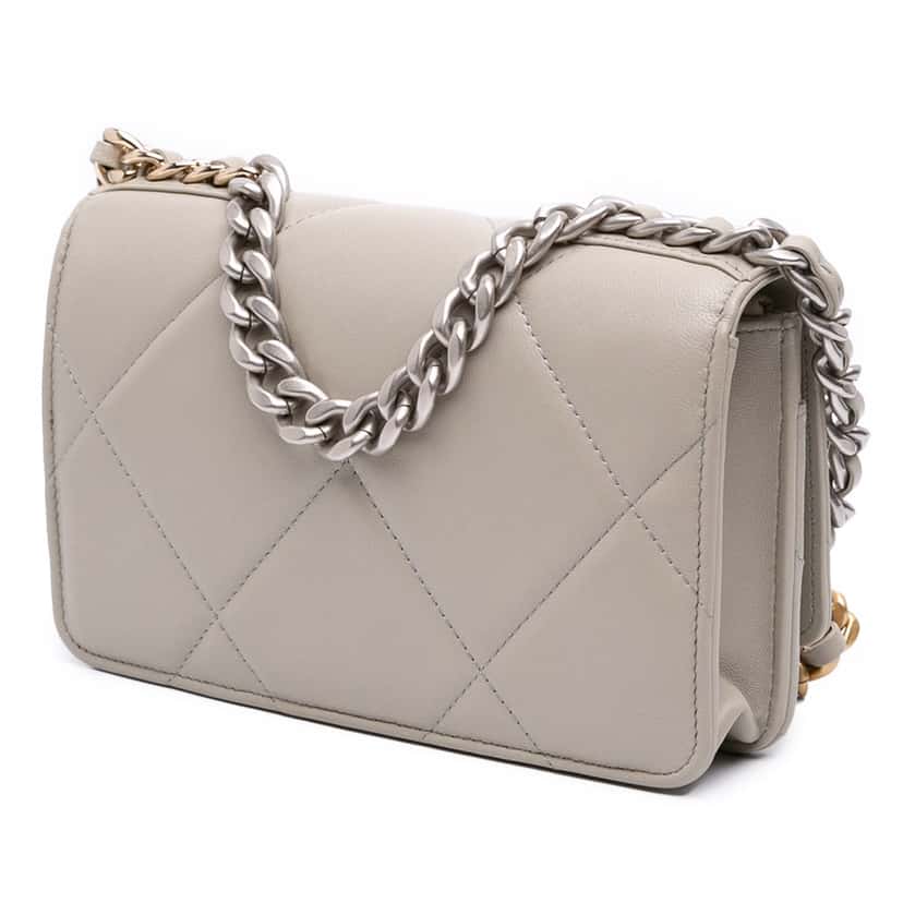 Chanel Quilted Lambskin 19 Wallet on Chain Brown Leather Good condition - Back View