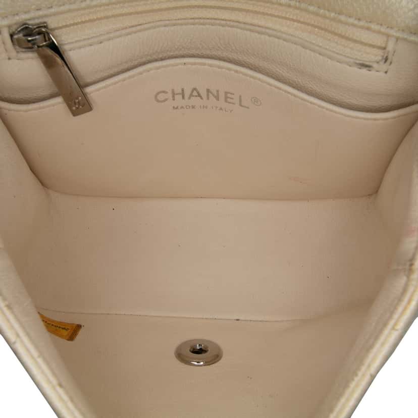 Chanel Mini Square Classic Caviar Single Flap Gold Leather Very good condition - Model View