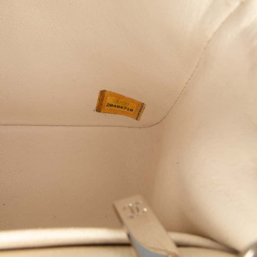 Chanel Mini Square Classic Caviar Single Flap Gold Leather Very good condition - Box View