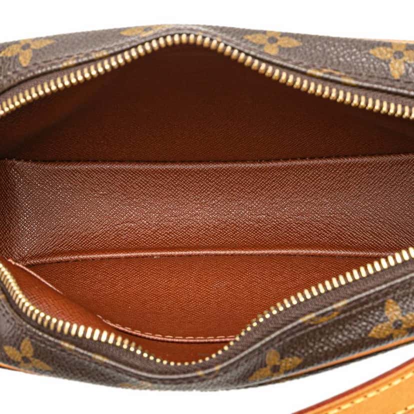 Louis Vuitton Monogram Pochette Cite Brown Canvas Good condition - Model View