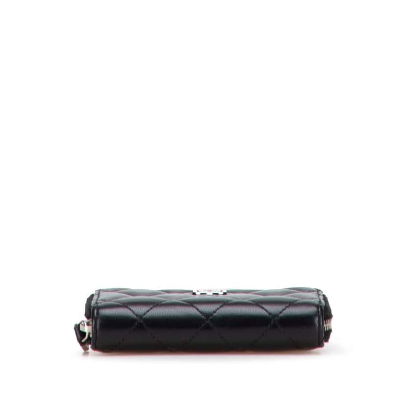 Chanel CC Quilted Lambskin Coin Pouch Black Leather Good condition - Inside View