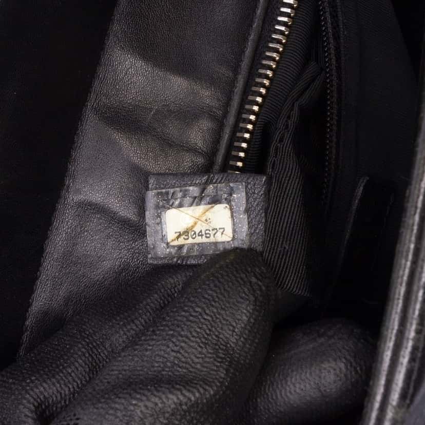 Chanel CC Lambskin Chocolate Bar Tote Black Leather Good condition - Box View