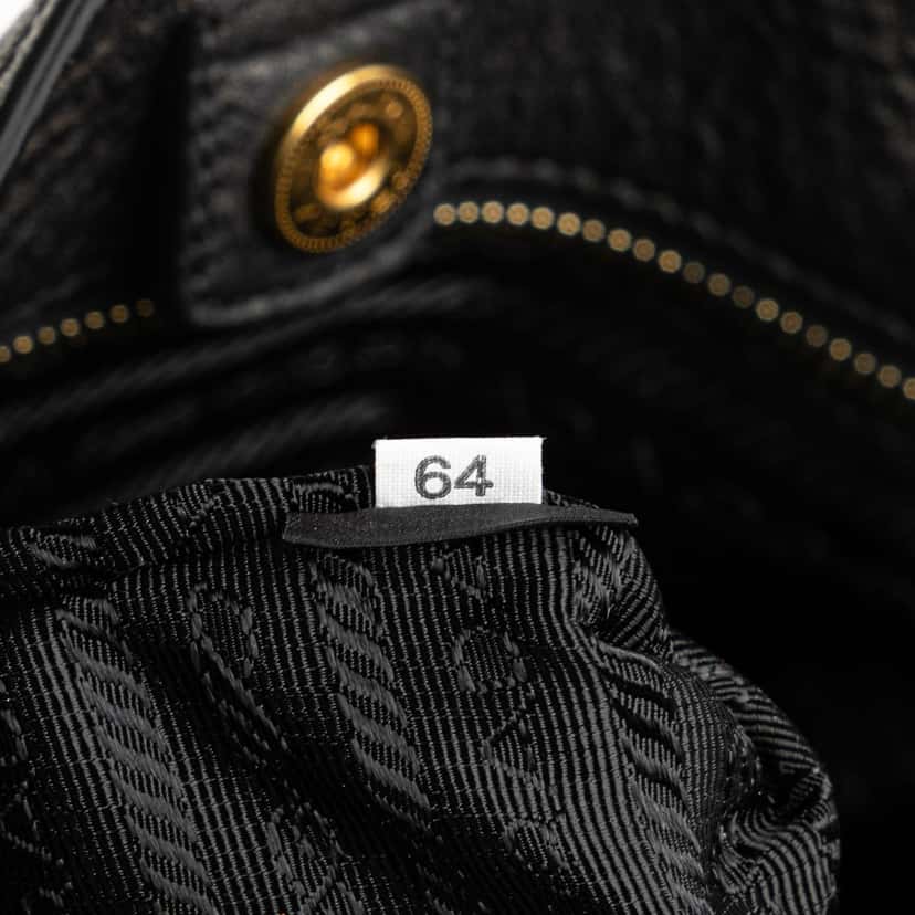 Prada Vitello Daino Open Convertible Tote Black Leather Good condition - Box View