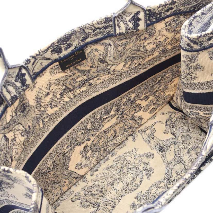 Dior Large Canvas Embroidered Dioriviera Toile De Jouy Book Tote Blue Canvas Good condition - Inside View