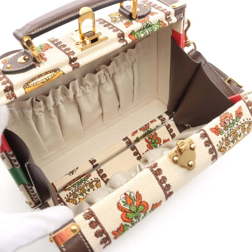 Gucci 100 Centennial Canvas Music Is Mine Beauty Case Brown Canvas Good condition - Inside View